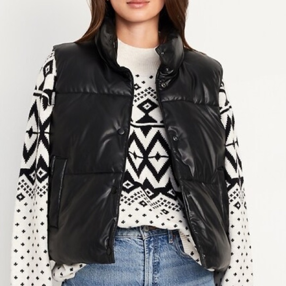 Old Navy Faux Leather Puffer Vest Women’s XL Black Sleeveless Quilted‎ Jacket